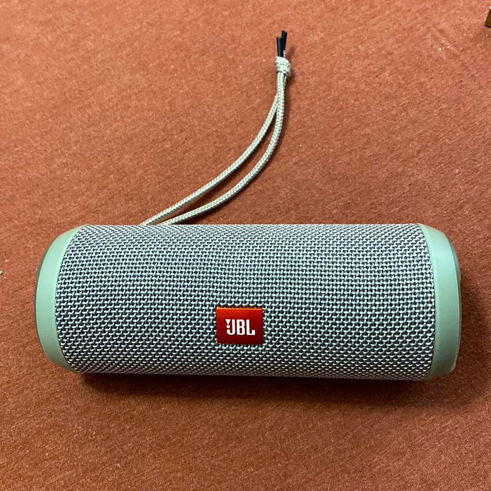 Jbl speaker with charger